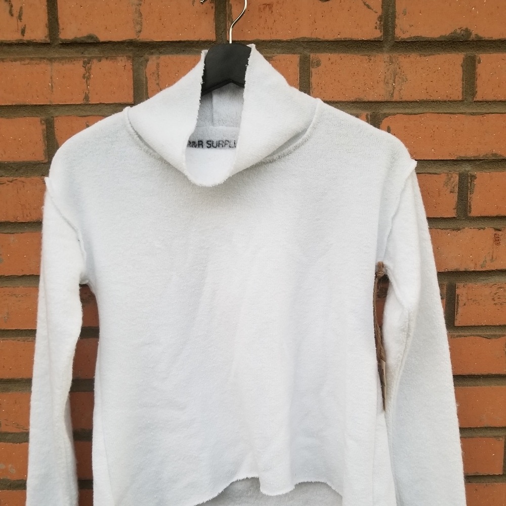 R&R Surplus turtleneck sweater